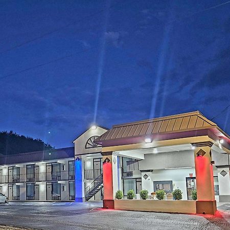 Super 8 By Wyndham Marion Nc Hotel Exterior foto